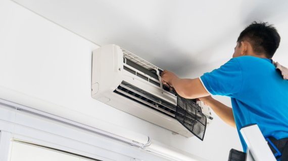 Pasang AC di Kosan: Tips Hemat dan Nyaman untuk Anak Kost